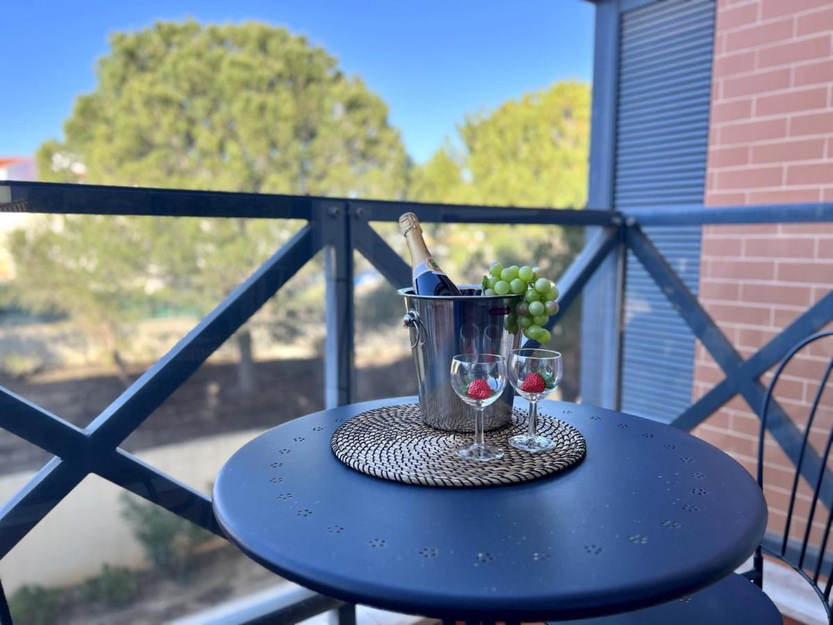 Albufeira Modern 4 With Pool By Homing Apartment Екстериор снимка